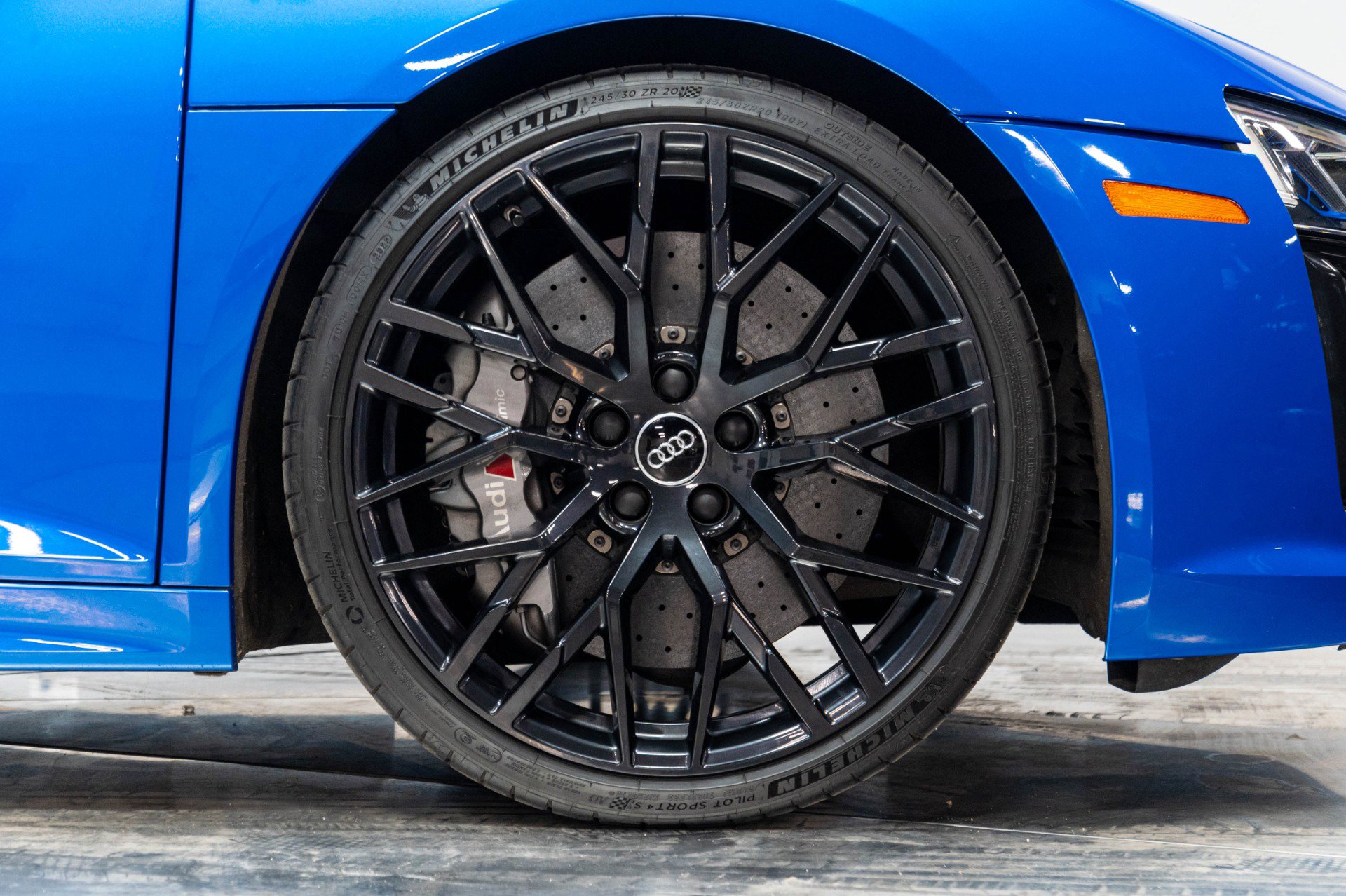 Used 2017 Audi R8 V10 plus AWD/4WD image 21