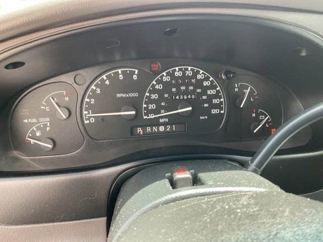 Used 2000 Ford Explorer XLT AWD/4WD image 21