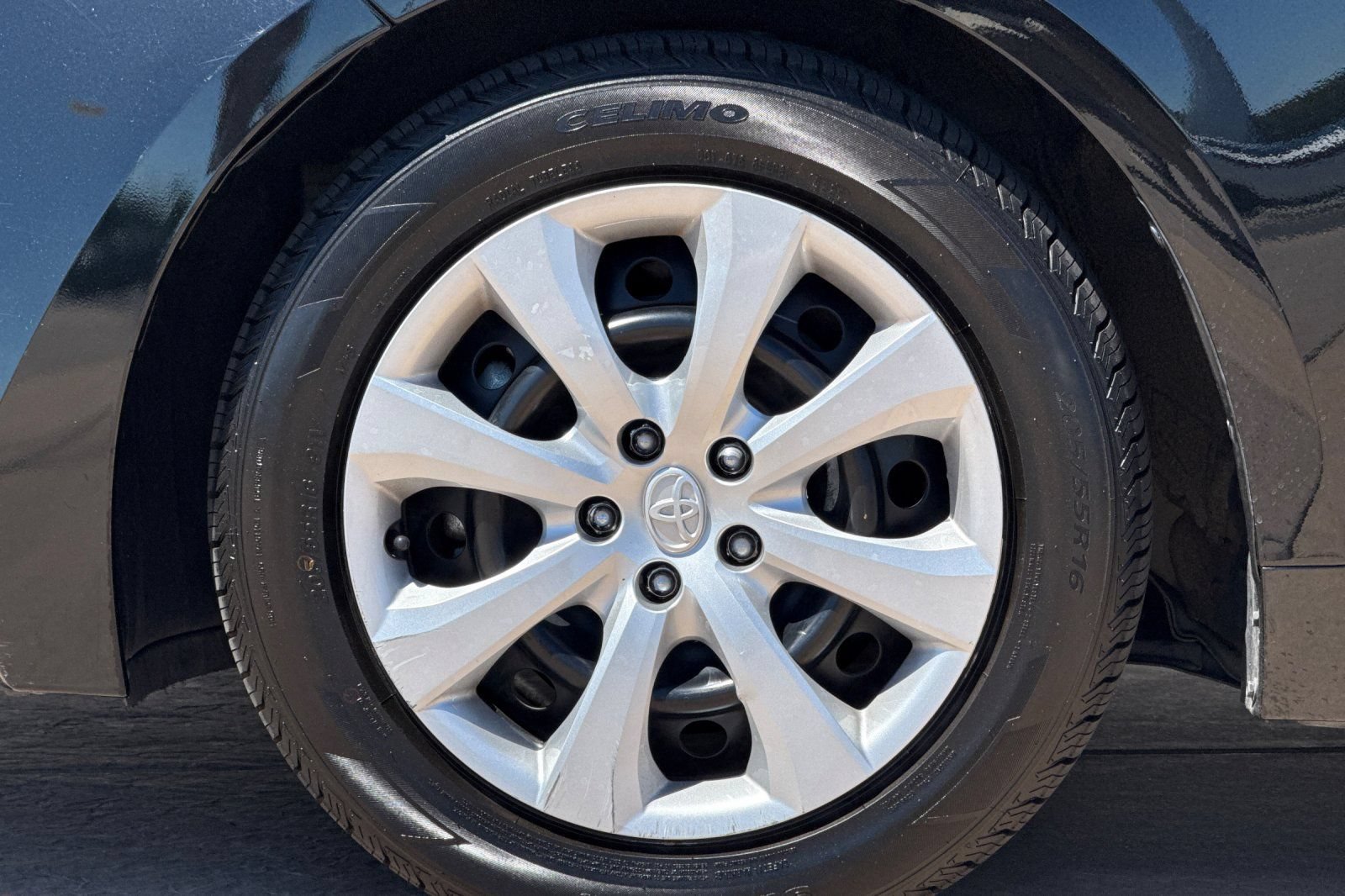 Certified 2024 Toyota Corolla LE FWD image 31