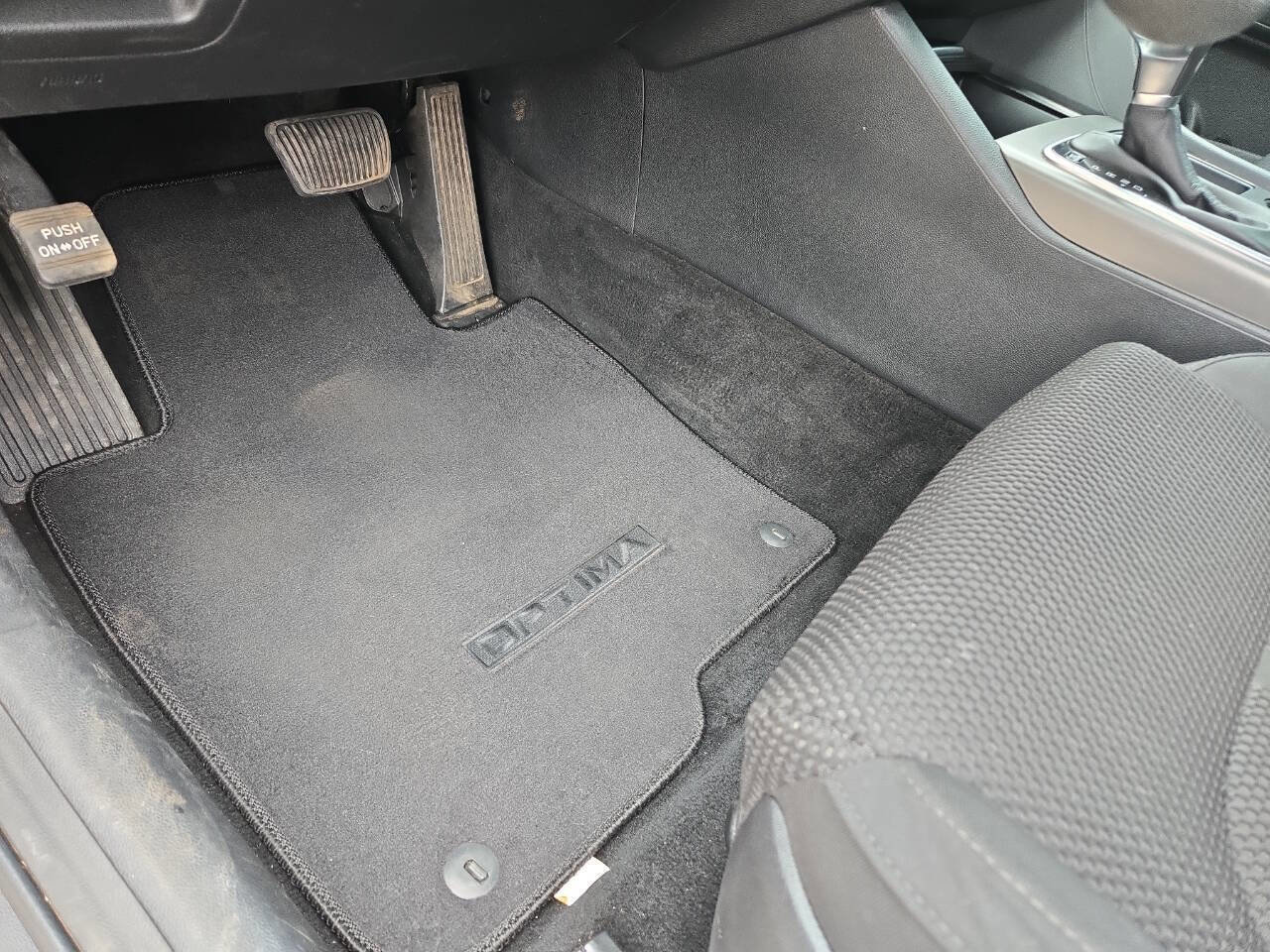 Used 2020 Kia Optima LX image 31