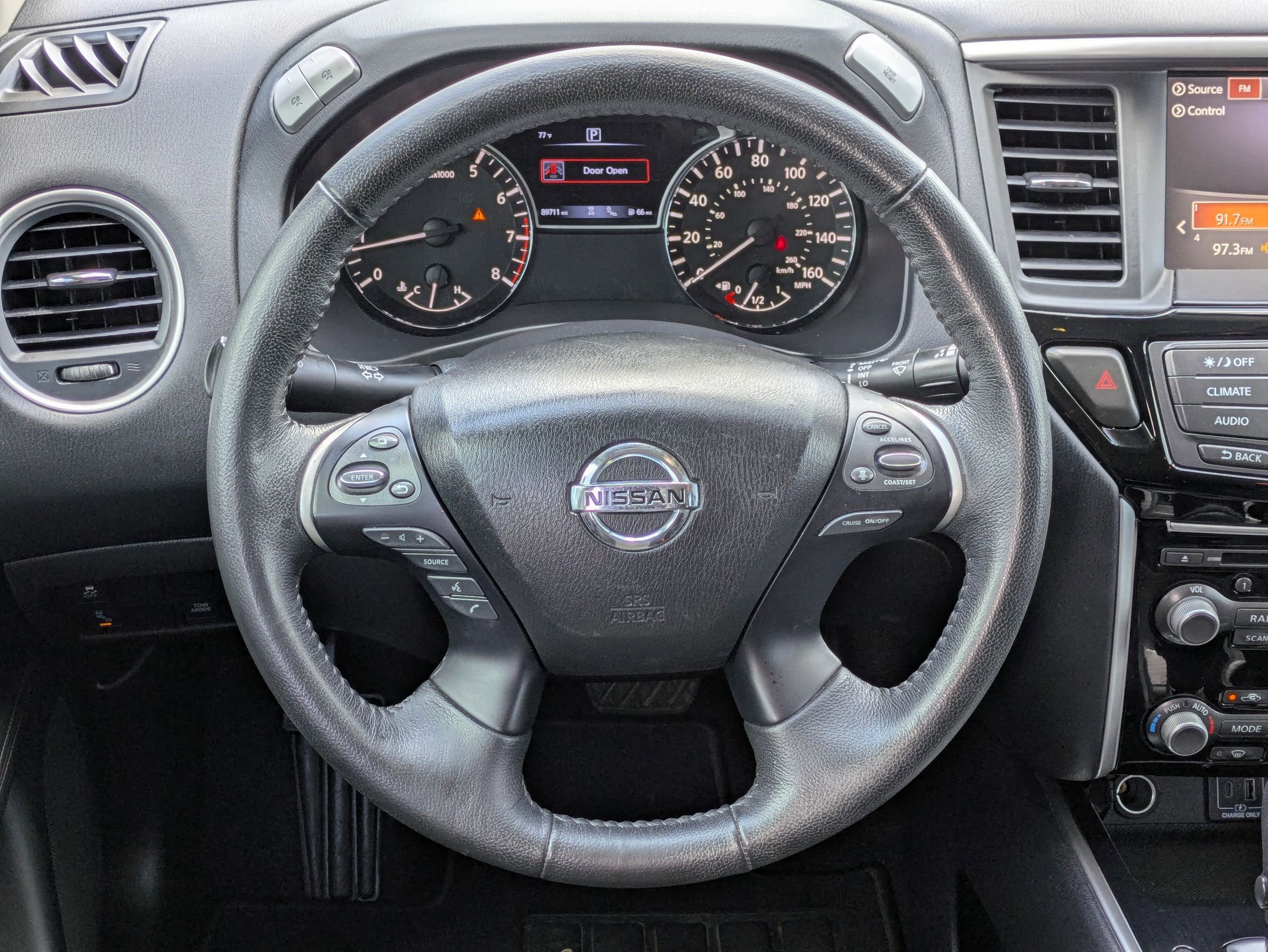 Used 2020 Nissan Pathfinder SV image 19