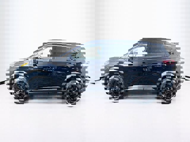 Used 2023 Nissan Rogue SV w/ SV Premium B Package image 8