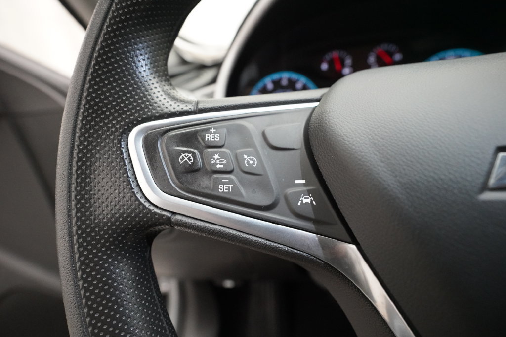 Used 2023 Chevrolet Malibu LT FWD image 17