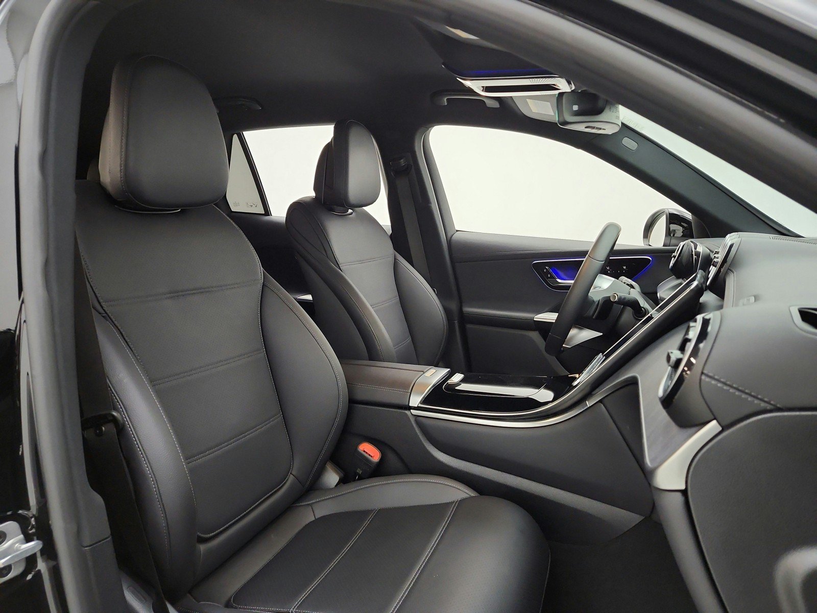 Used 2024 Mercedes-Benz GLC 300 image 24