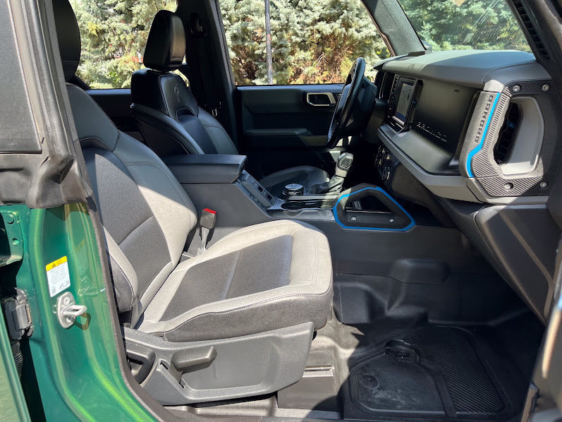 Used 2023 Ford Bronco Black Diamond AWD/4WD image 37