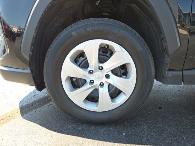 Used 2022 Toyota RAV4 LE AWD/4WD image 25