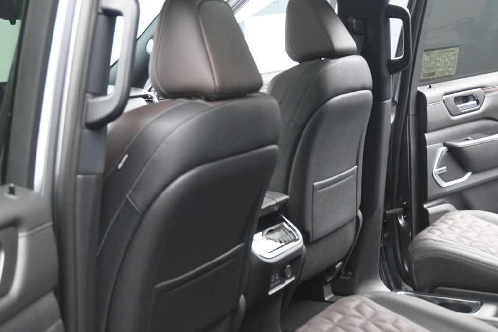 New 2026 Nissan Armada Platinum AWD/4WD image 21