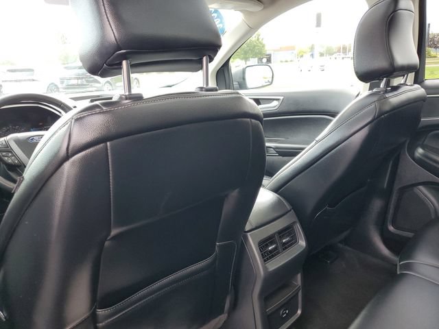 Used 2022 Ford Edge SEL w/ Cold Weather Package AWD/4WD image 34