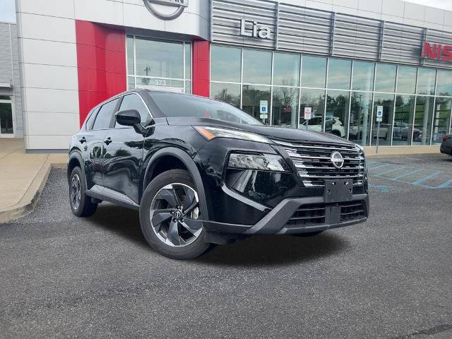 Certified 2026 Nissan Rogue SV AWD/4WD image 3