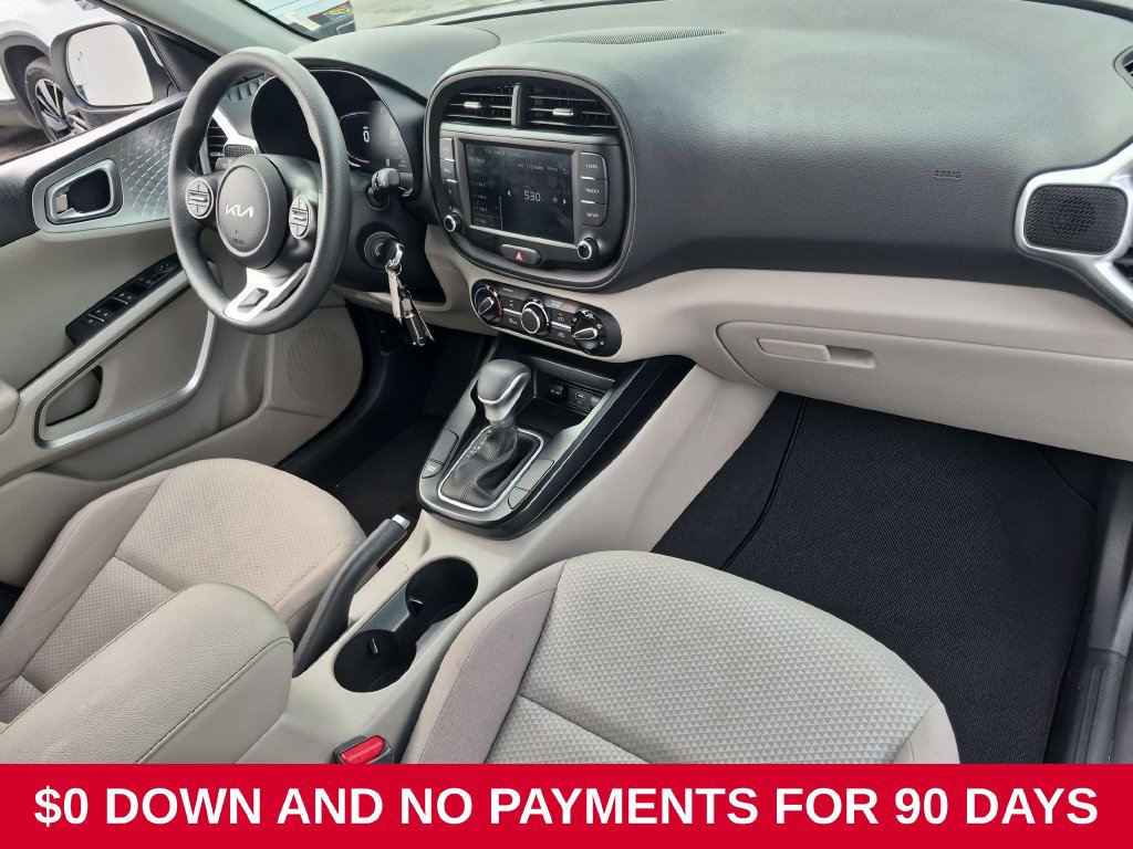 Used 2025 Kia Soul LX FWD image 31