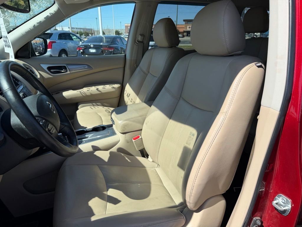 Used 2020 Nissan Pathfinder SL image 9