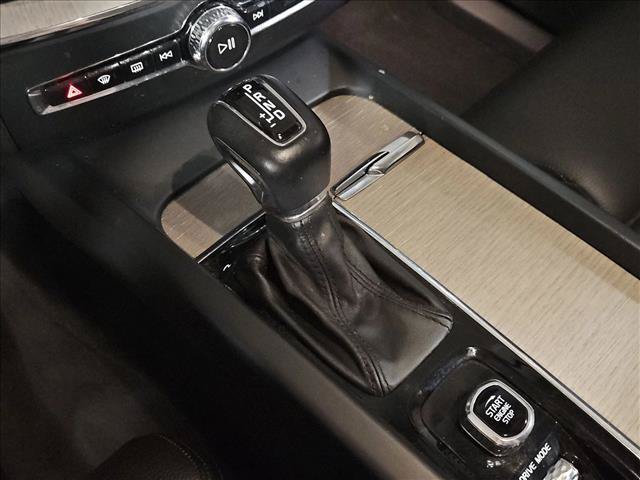 Used 2019 Volvo XC60 T5 Inscription w/ Protection Package Premier FWD image 12