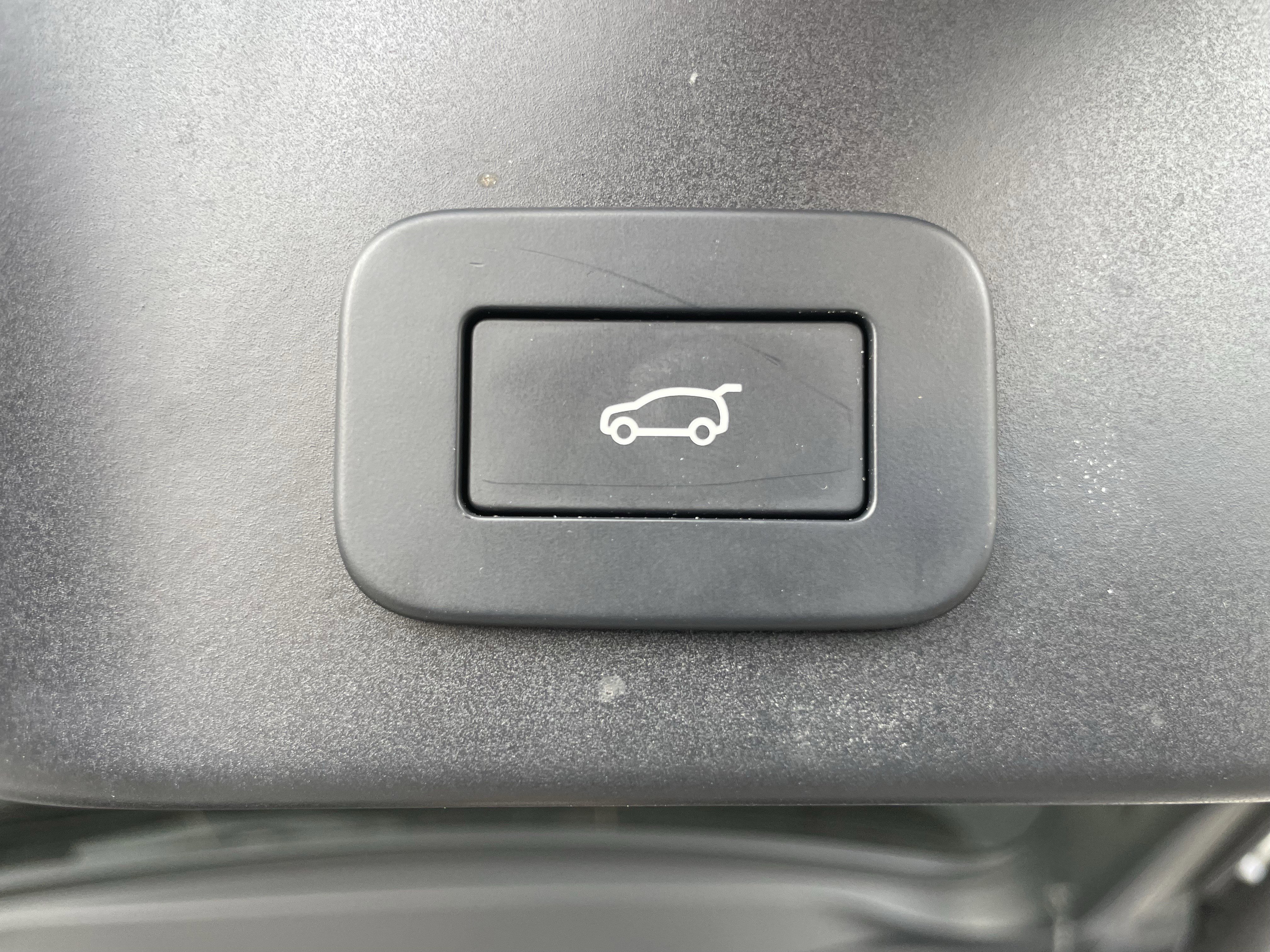 Certified 2024 Land Rover Range Rover Evoque S image 37