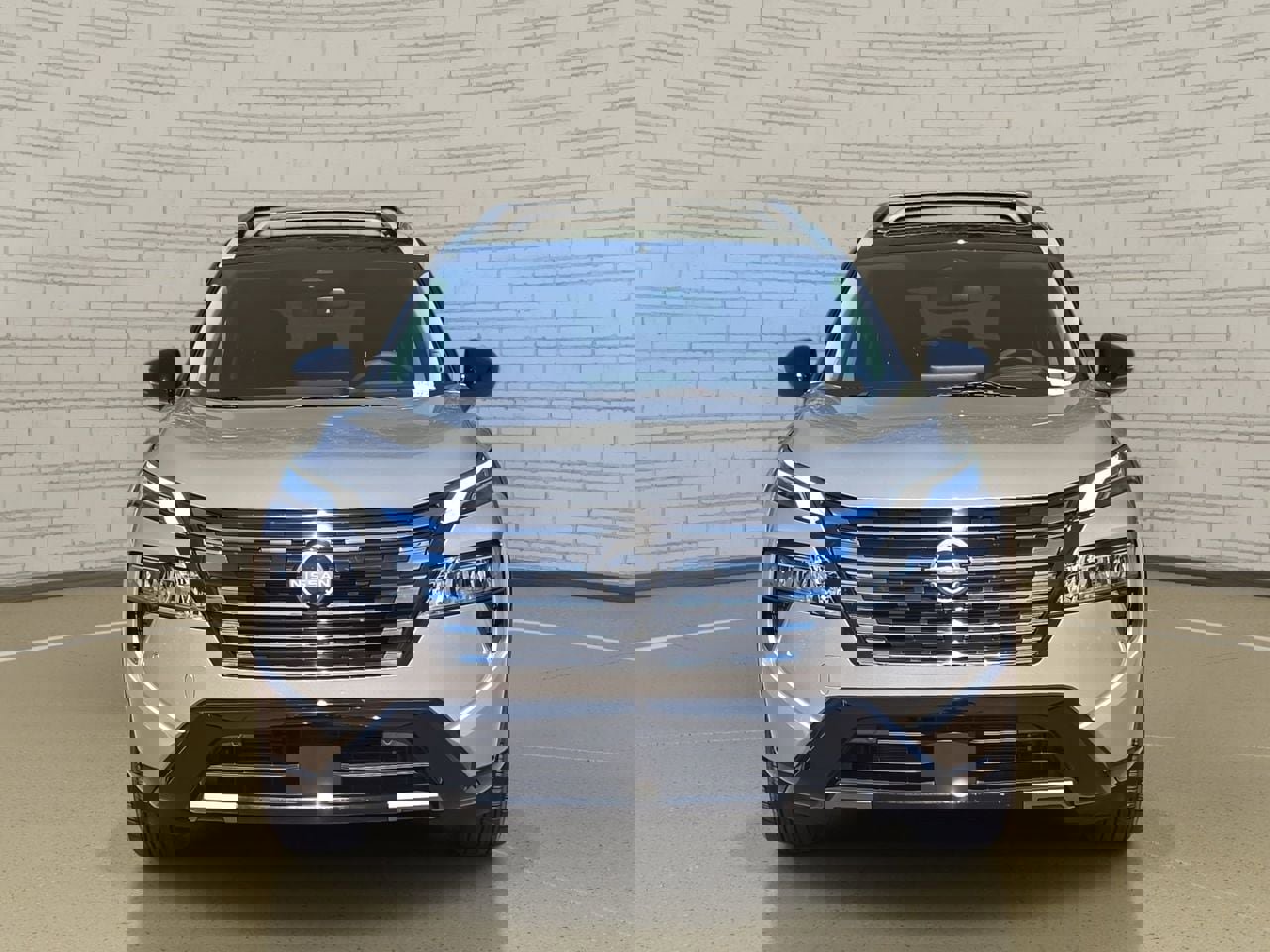 Certified 2025 Nissan Rogue Platinum w/ Platinum Premium Package image 2