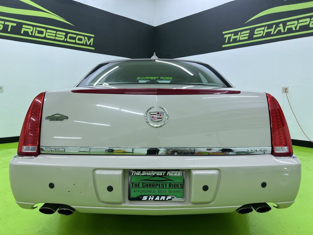 Used 2010 Cadillac DTS FWD image 8