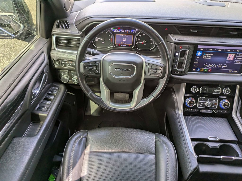 Used 2021 GMC Yukon Denali w/ Denali Premium Package image 16