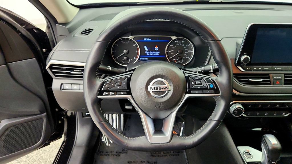 Used 2021 Nissan Altima 2.5 SV w/ SV Premium Package FWD image 14