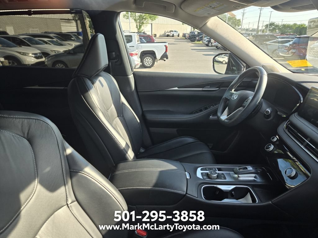 Used 2023 INFINITI QX60 Sensory w/ Vision Package AWD/4WD image 9