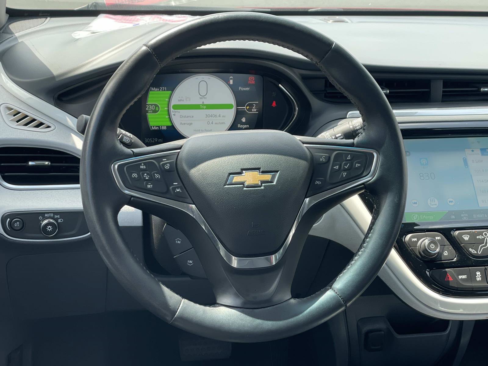 Used 2017 Chevrolet Bolt Premier w/ Driver Confidence II Package FWD image 10