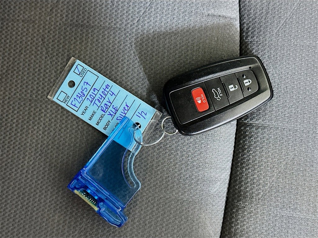 Used 2019 Toyota RAV4 XLE image 33