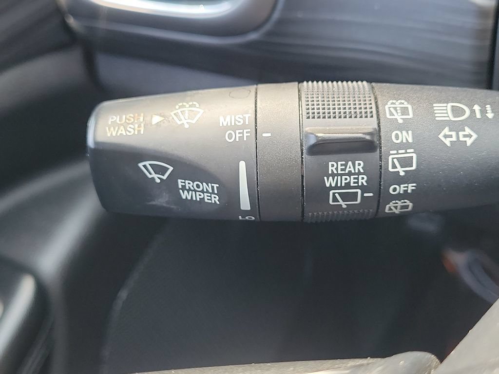 Used 2019 Jeep Grand Cherokee Altitude RWD image 11