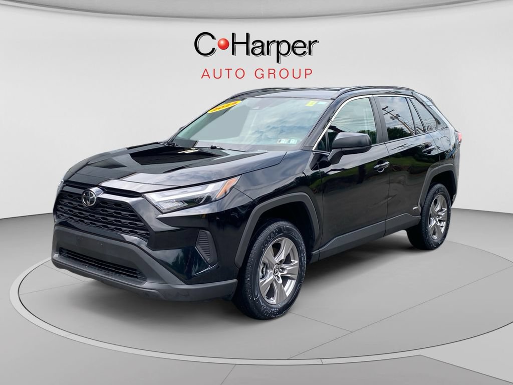 Used 2025 Toyota RAV4 LE AWD/4WD image 7