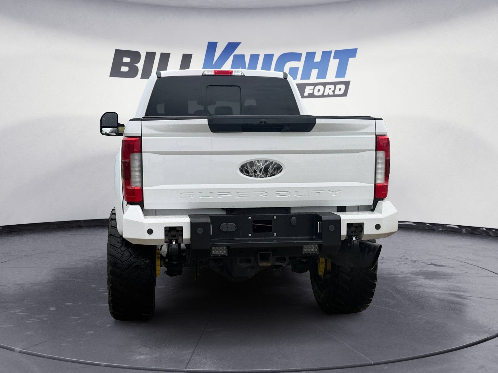 Used 2017 Ford F350 Lariat w/ Lariat Ultimate Package AWD/4WD image 4