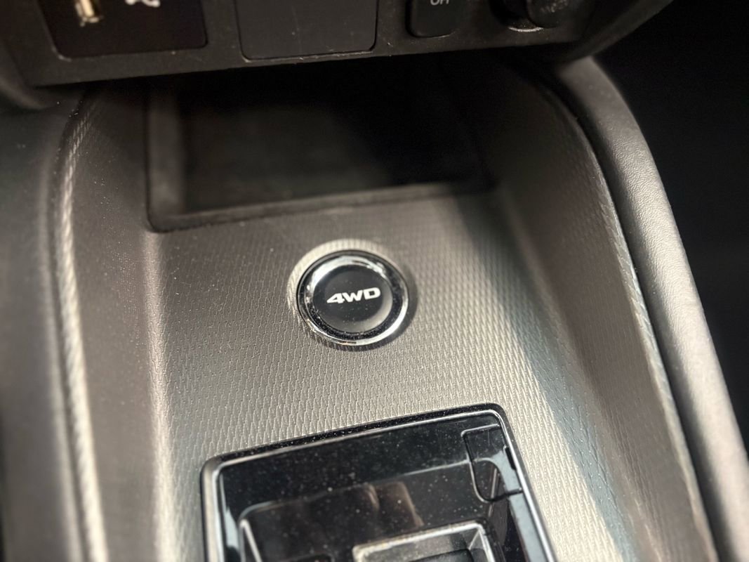Used 2025 Mitsubishi Outlander Sport ES AWD/4WD image 27