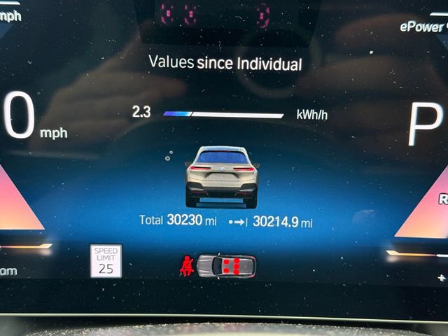 Used 2023 BMW iX xDrive50 w/ Ultimate Package 2 image 23