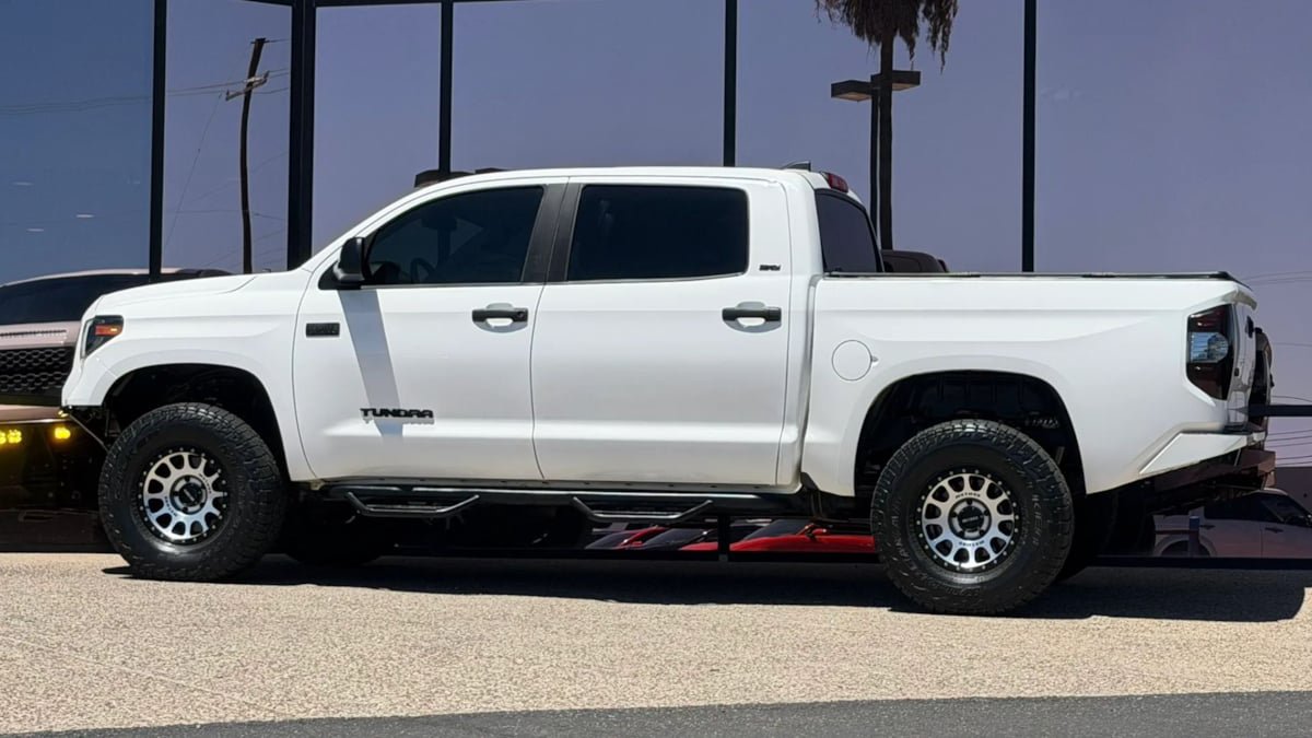 Used 2021 Toyota Tundra SR5 AWD/4WD image 7
