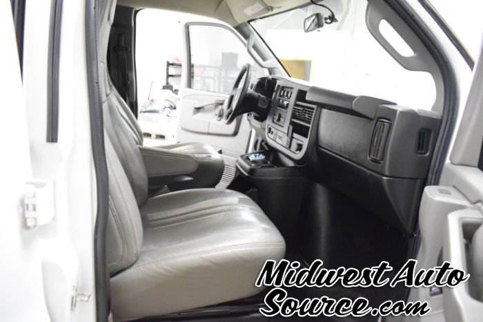 Used 2019 Chevrolet Express 2500 Extended w/ Driver Convenience Package image 24