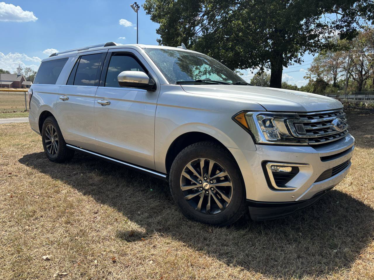 Used 2019 Ford Expedition Max Limited RWD image 3