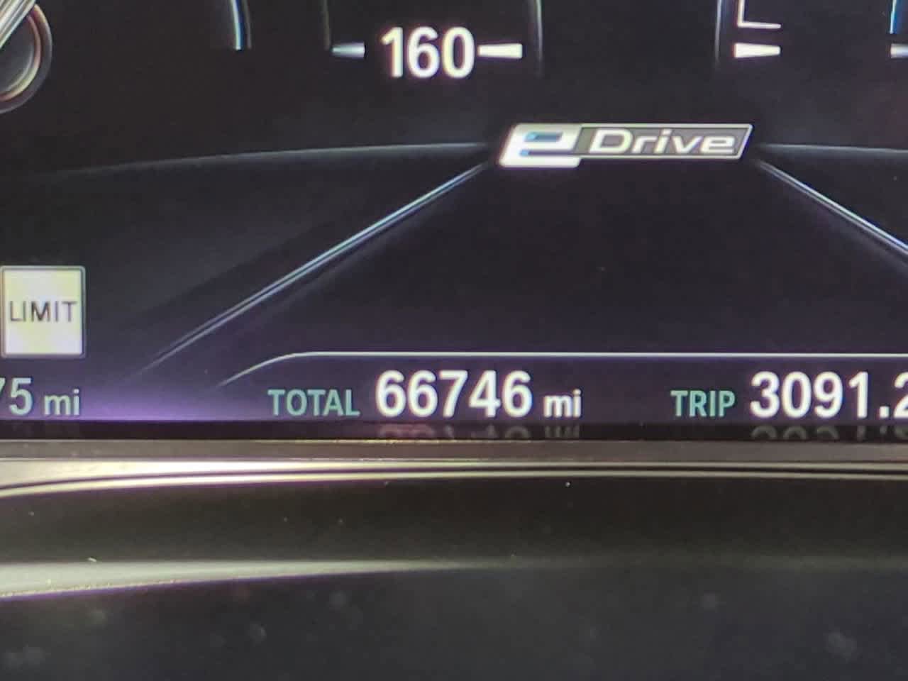 Used 2018 BMW 530e RWD image 27