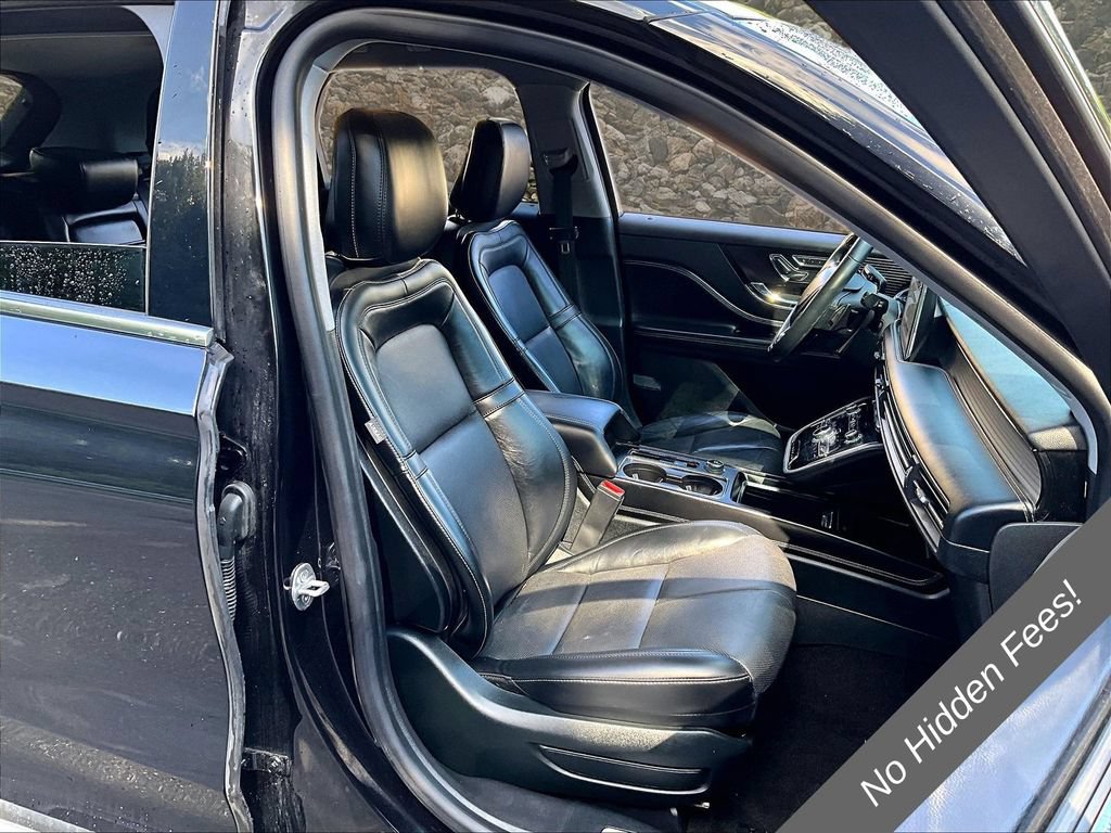 Used 2020 Lincoln Corsair AWD w/ Premium Package image 7