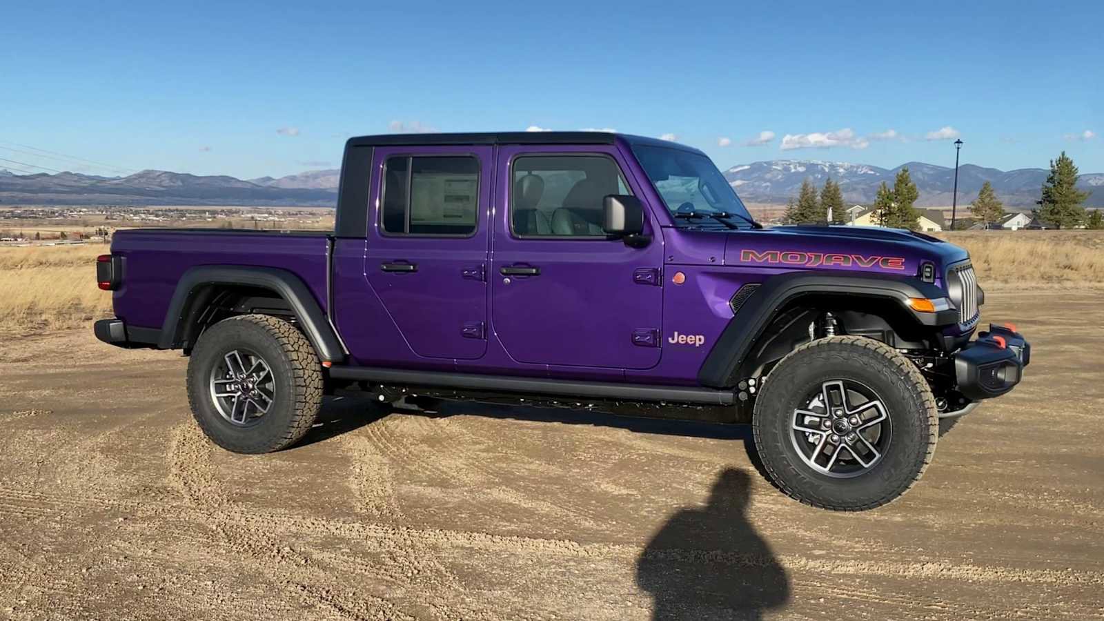 New 2026 Jeep Gladiator Mojave image 3