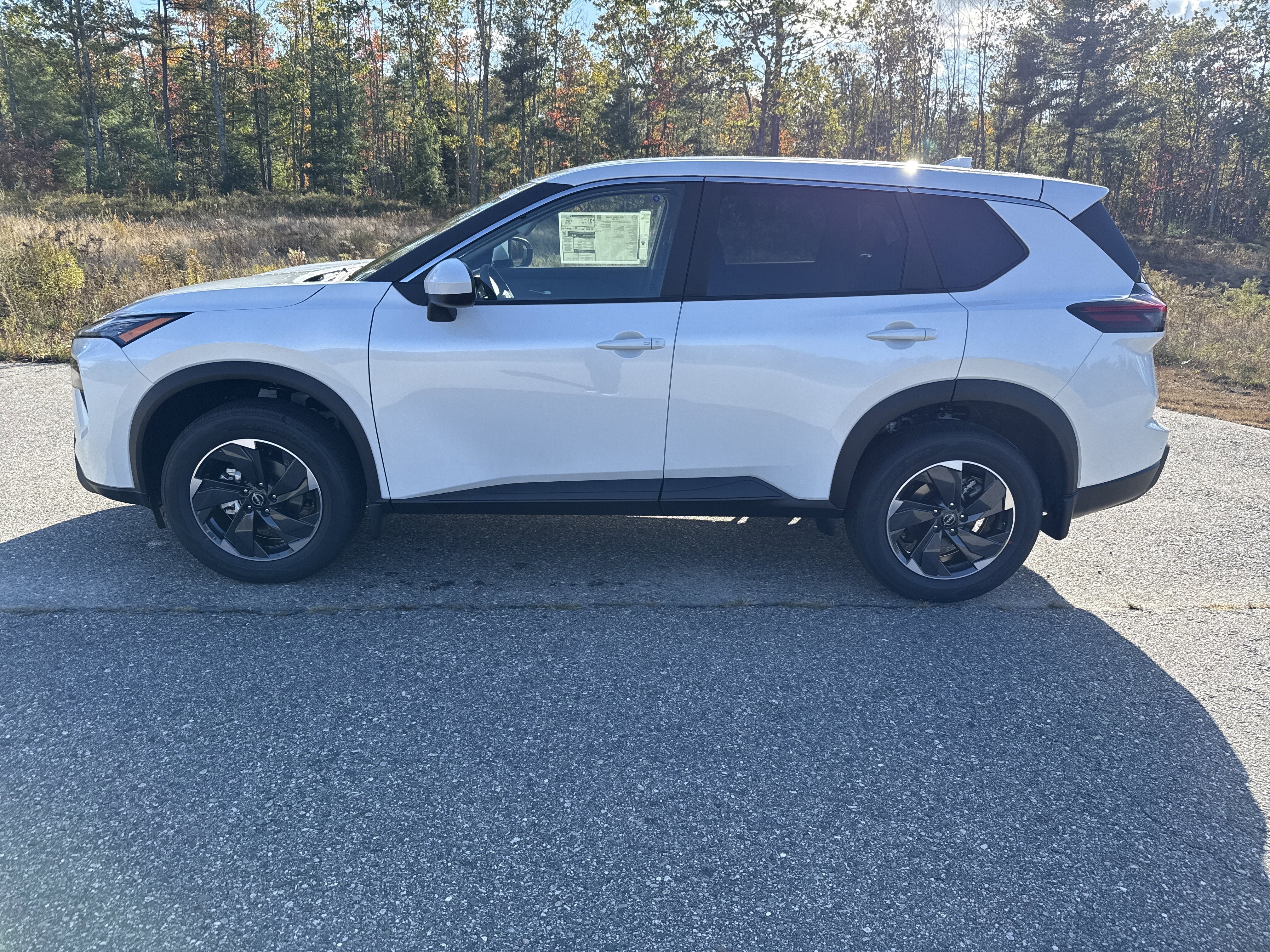 New 2026 Nissan Rogue SV AWD/4WD image 2