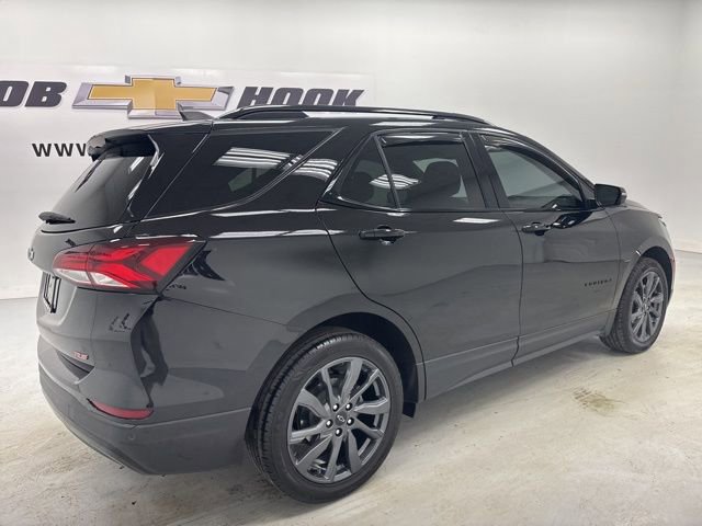 Used 2022 Chevrolet Equinox RS w/ RS Leather Package image 5