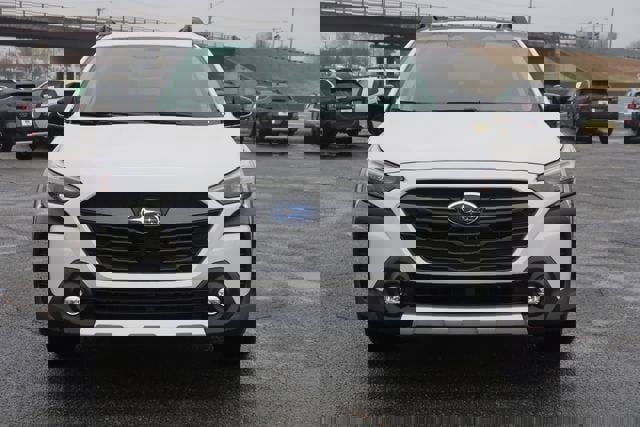 Certified 2025 Subaru Outback Limited w/ Popular Package #2 image 2