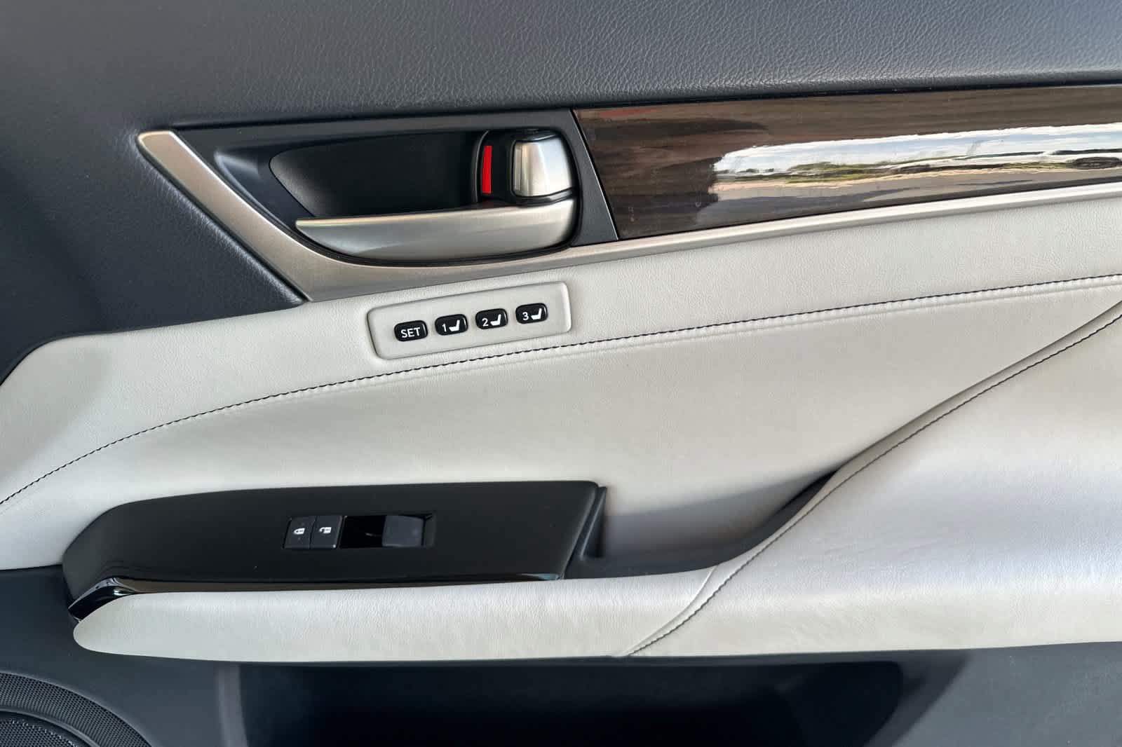 Used 2013 Lexus GS 350 w/ Luxury Pkg RWD image 18