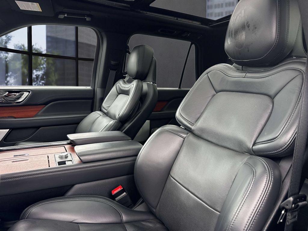Used 2024 Lincoln Navigator Reserve AWD/4WD image 26