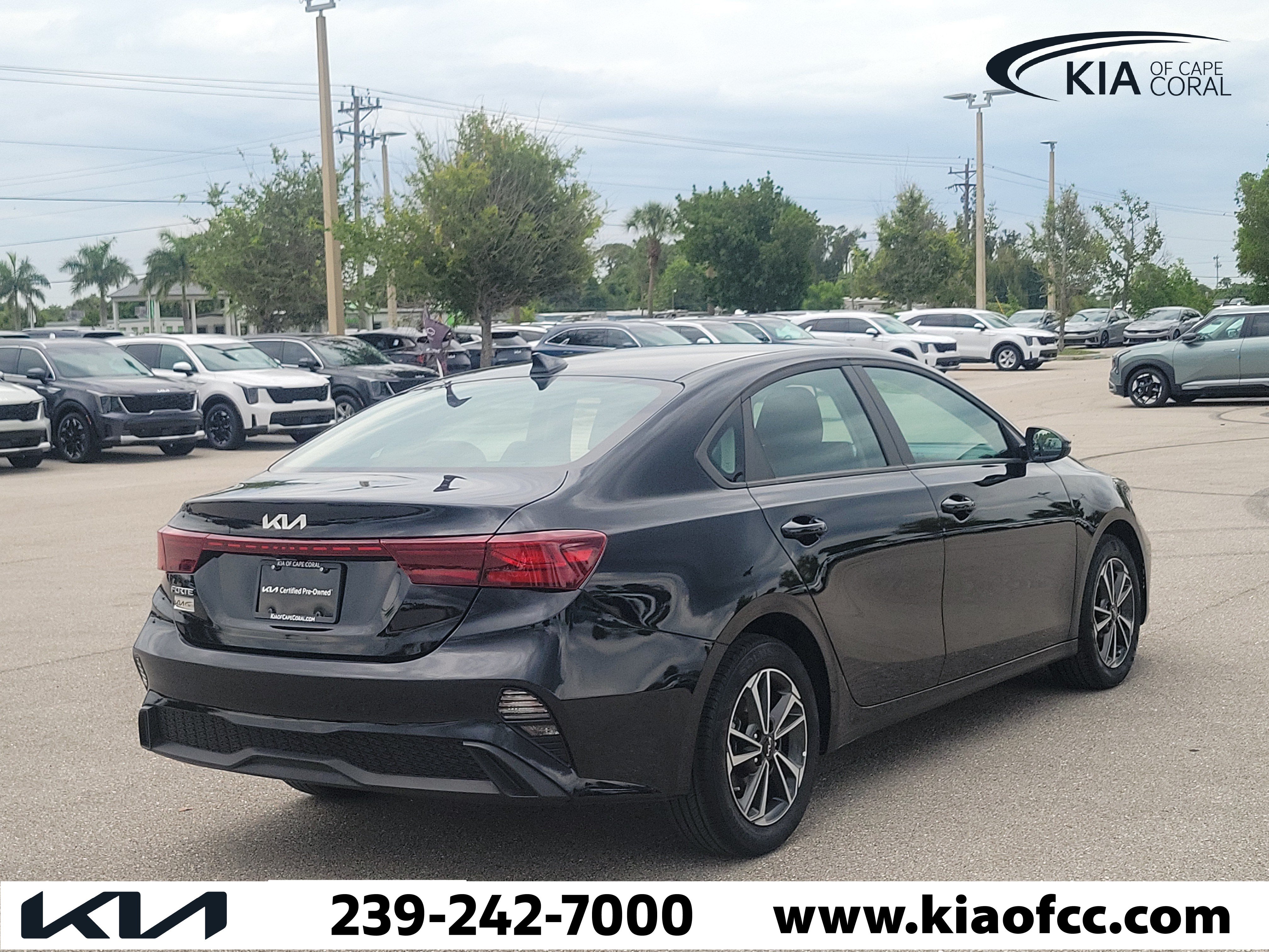 Certified 2024 Kia Forte LXS w/ LXS Technology Package FWD image 6