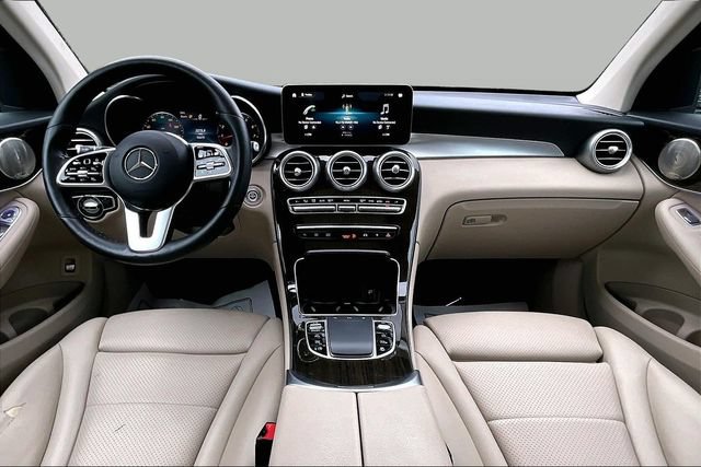 Used 2021 Mercedes-Benz GLC 300 4MATIC image 9