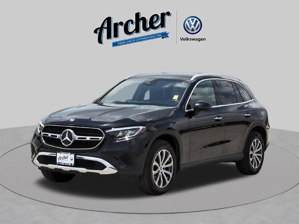 Used 2024 Mercedes-Benz GLC 300 4MATIC image 8