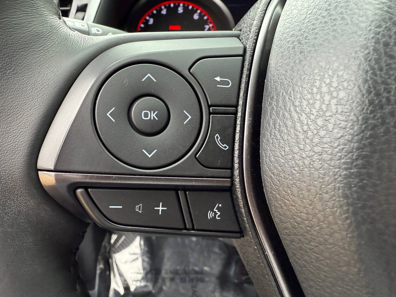 Used 2023 Toyota Camry XSE image 15