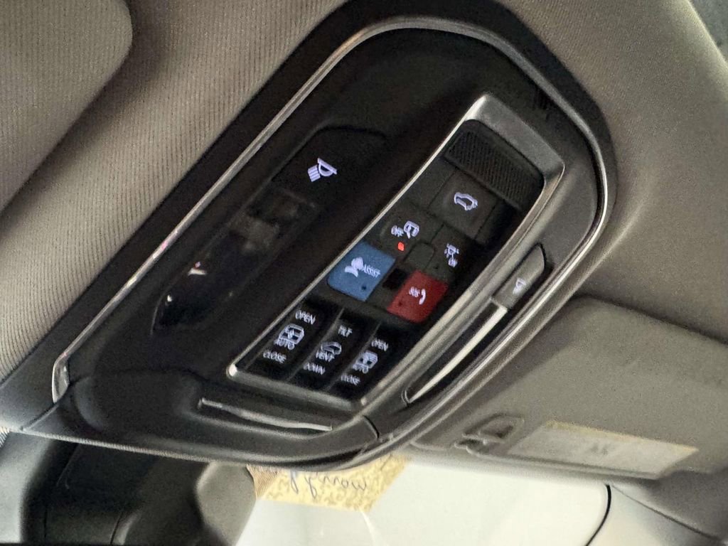 Used 2022 Jeep Grand Cherokee Limited image 28