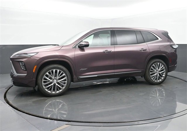 New 2026 Buick Enclave Avenir w/ Super Cruise Package image 2