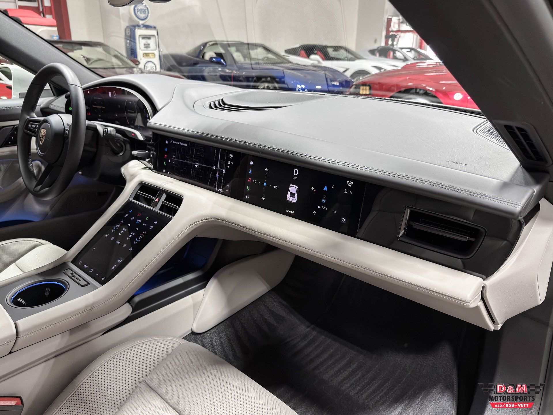 Used 2021 Porsche Taycan image 13