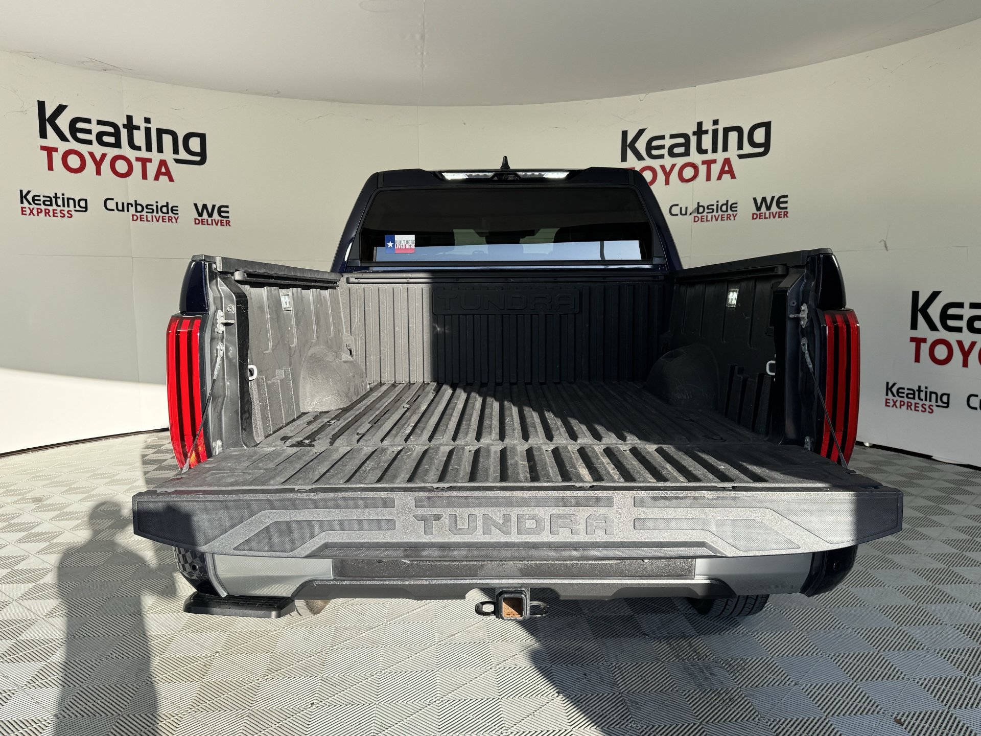 Used 2024 Toyota Tundra Limited w/ Power Package AWD/4WD image 17