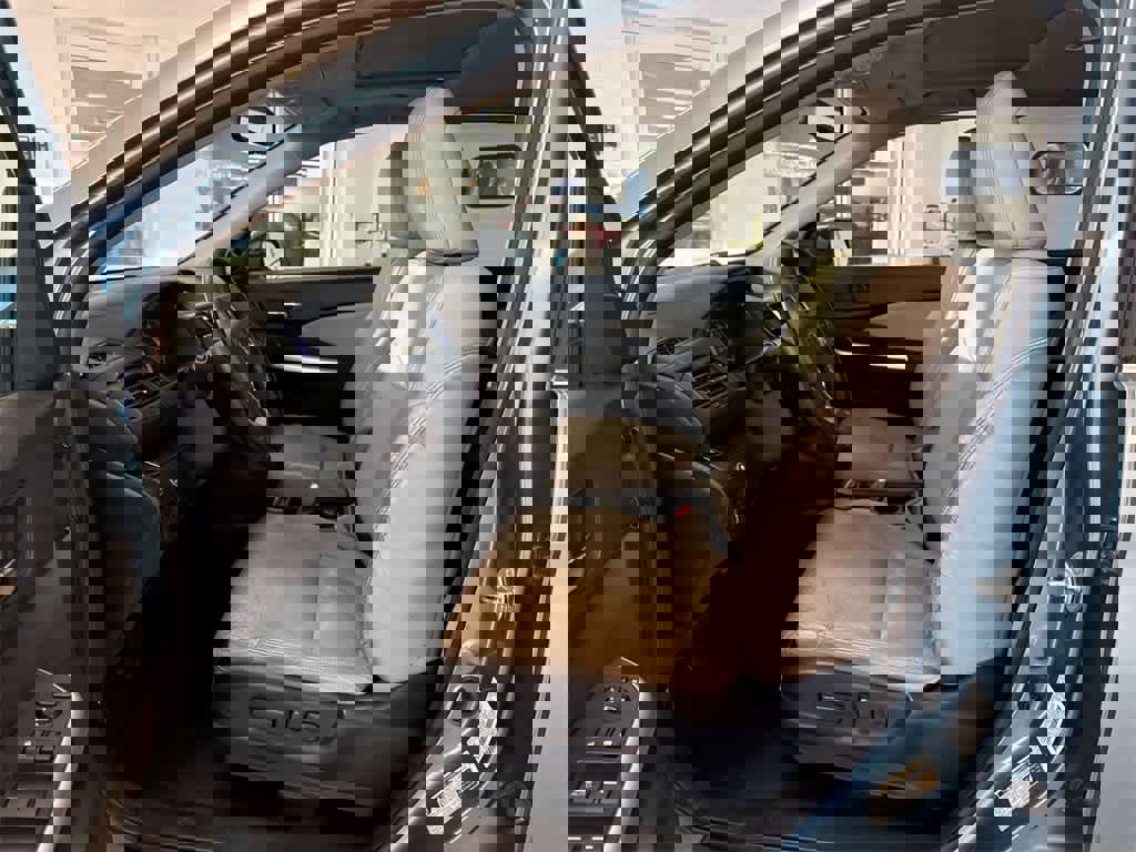 Used 2015 Honda CR-V EX-L image 16