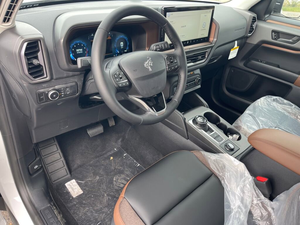 New 2025 Ford Bronco Sport Outer Banks AWD/4WD image 6